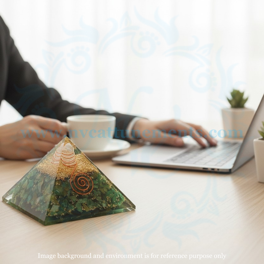 Green Aventurine Natural Crystal Stone Orgonite Pyramid